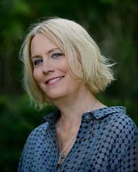 TWO EGGS, PLEASE Betsy Weeks Sarah;Lewin: Sarah Weeks, Betsy Lewin:  9780439658584: Amazon.com: Books