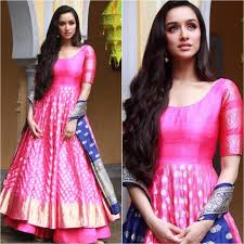 Shraddha Kapoor S Pink Anarkali Is Perfect For Your Bff S Mehendi Popxo The official facebook page for shraddha kapoor. shraddha kapoor s pink anarkali is