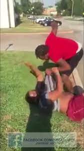 Guy Beats His Friend Up After He Brags About Getting Him Robbed On Twitter Coub The Biggest Video Meme Platform