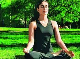 He has also given a caption below it, which reads mindful > mind full which simply means that by doing this yoga, your mind becomes very calm. Kareena Kapoor Khan S Difficult Yoga Workout Will Pump Up Your Morning For All The Right Reasons Pics Celebrities News India Tv