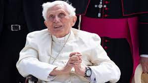 2x vorhanden versand zzgl paypal freunde möglich. Benedikt Xvi Leidet Unter Dem Tod Seines Bruders Br24