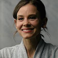 horrorwomensource — Sosie Bacon as Dr. Rose Cotter • Smile (2022)