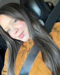 Carta para; Aaron De; Mamá Primer secreto, luego de que nació tu hermanita  Melany siempre dije que no tendría más hijos. Segundo secreto, cuando  conocí a tu papá al tiempo le hice