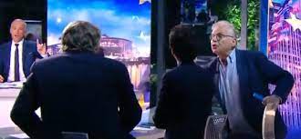 Bordel collard c'est un des plus gros déchets que la france ait connus. Elections 2019 Gilbert Collard Et Daniel Cohn Bendit S Insultent En Direct Sur Tf1 Le Soir