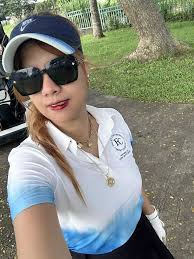 HOLE 11 @ Hallow Ridge