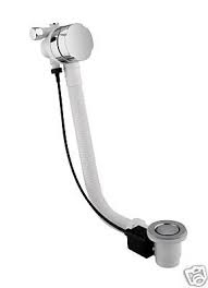 Am überlauf ist ein drehknopf befestigt mit dem sich der stöpsel zum ablauf öffnen lässt. Ein Ab Und Uberlaufgarnitur Fur Badewannen Sonderpreis Badewanne24 De