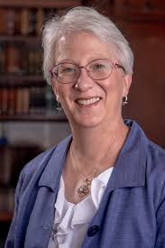 Sandra Ferretti's Instagram, Twitter & Facebook