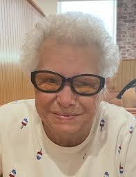 Eloise Taylor's Instagram, Twitter & Facebook