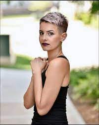 Epingle Par Huet Sur Short Pixie Haircuts Cheveux Extremement Courts Cheveux Tres Courts Coiffures Tres Courtes