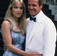 This is my official twitter page! Tanya Roberts Tot Bond Girl Stirbt Einen Tag Nach Falschmeldung Welt
