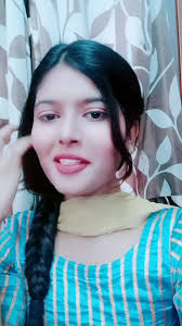 Nilofar Khan (@nilofarkhan985)