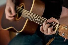 Bukan dengan kekuematanku fku dapat jalani ghidupku ctanpa tuhan yang di samempingku fku tak mampu sendigri dm engkaulah kuatgku dmyang menopangkug. Chord Gitar Dan Lirik Lagu Lebih Indah Adera Bangka Sonora Id