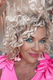 How you treat your hair before, during, and after the shower can help treat frizz, even in the most humid and. Jennifer Allwood Home My Curly Hair Styling Routine From Shower To Styled All Posts