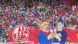 Zuvor wurde der gästeblock mit buttersäur und pferdekot beschmiert! 2 Bundesliga Football Gif By 1 Fc Koln Find Share On Giphy