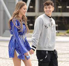 Sylwia ma czworo rodzeństwa, z czego dwójka również śpiewa. Sylwia Przybysz I Jan Dabrowski W Pytaniu Na Sniadanie Wywiad Z 3 Maja Party Pl