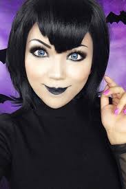 When considering short hairstyles for fine hair, know that there's no 'one perfect cut' for thinner locks. 40 Fancy Halloween Hairstyles For Short Hair Lovehairstyles Com Halloween Hair Short Hair Styles Girl Short Hair