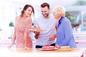 Le Meilleur Patissier The American Cream Ce Mercredi 4 Novembre Sur M6 Video La raison surprenante pour laquelle reine, âgée de 70 ans, n'a pas été écartée du tournage comme mercotte.