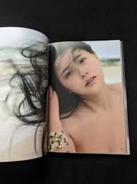 樂淘letao】日本代購代標第一品牌－平凡パンチ集大成版最後の麻田奈美青春の記憶ヘアヌード写真集超大型ポスター付き伝説りんごヌード未公開カット