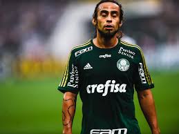 Veja o que o ex atleta do palmeiras falou sobre seu ex companheiro de time zé roberto valdivia palmeiras. Time Dos Emirados Arabes Anuncia Acerto Com Valdivia Veja