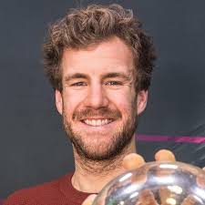 In german national television, he has made regular appearances at nightwash, quatsch comedy club, tv total, rtl comedy grand prix, and fun (k)haus. Filmografie Luke Mockridge Fernsehserien De