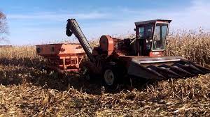 Picking Corn In Ohio With A New Idea Uni System Youtube