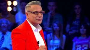 Erbil, aylar süren hastalığı ve iyileşme süreci sonrası, ilk kez bir tv programına katıldı ve adeta 40'ta muhteşem bir mehmet ali erbil belgeseline imza attı. Mehmet Ali Erbil Taburcu Oldu Yuruyebilecegimi Hic Dusunmemistim