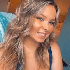 Cara Hatfield's Instagram, Twitter & Facebook