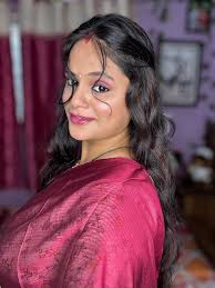 Divya shinde makeover and saloon (@makeover_with_divya) • Instagram photos  and videos