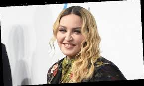 Madonna la isla bonita (live) (love makes the world go round live 2019). Madonna 62 Uses Freaky Filter To Alter Her Face On Instagram Giving Massive Lips Wild Eyes Watch Top Indi News