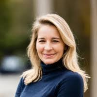 Amanda Nabb's Instagram, Twitter & Facebook