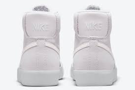 The nike blazer was first a basketball sneaker upon it's release in 1973 and first worn by george the iceman gervin. 2021womens Nike Blazer Mid 77 Suede Light Violet White White Light Violet Dc8248 500