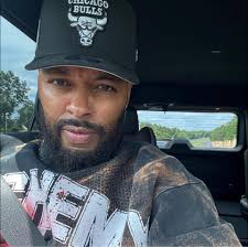 This is 16 yr old rapper Samad Savage [@SamadSavage] from #Montclair, NJ,  USA