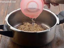 It's so easy to remember, you'll never need to look up how to cook brown rice again. How To Cook Brown Rice In Pressure Cooker How To Cook Brown Rice Indian Style