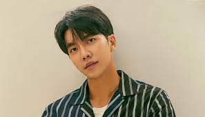 Seung gi treated us to two updates on his instagram an hour ago from morocco! 10 Things You Didn T Know About Vagabond Star Lee Seung Gi The Singapore Women S Weekly