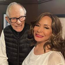 Alan Bergman today is celebrating his 97th birthday. he is one of the great  songwriters of the 21st century he and his late wife Marilyn Bergman  together wrote many great standards! 🎉🥳🍰🎊🎂🎁🎈