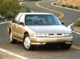 Select a distance 25 miles 50 miles 100 miles 500 miles nationwide. 1993 Oldsmobile Cutlass Supreme Values Cars For Sale Kelley Blue Book