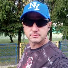 Dziś urodziny obchodzi Prezes Zarządu Zagłębia Lubin S.A., Paweł Jeż! 🎂  Panie Prezesie, życzymy dużo zdrowia, wielu powodów do radości i realizacji  wszystkich celów zarówno prywatnych, jak i zawodowych. Sto lat! 🎁