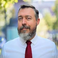 Brady Renner's Instagram, Twitter & Facebook