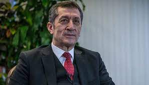 Ziya selçuk kimdir ve hayatı ensonhaber'de. Ziya Selcuk Kimdir Milli Egitim Bakani Ziya Selcuk Un Konusulan Okul Videosu