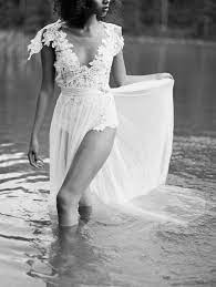 Hochzeitskleid online shoppen leicht gemacht mit andcompliments.com brautkleid berlin, online shop. Emanuel Hendrik Body Suit Dance Train Nina Wedding Dress Wedding Bride Duesseldorf German Hochzeitskleid Naturlich Hochzeitskleid Kleid Hochzeit