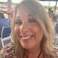 Paula Queen's Instagram, Twitter & Facebook