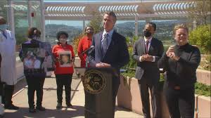 Benitez, a senior judge at united states district court for the southern district of california. Who Is U S District Judge Roger Benitez Abc10 Com