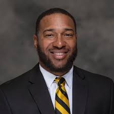 D'Rico Cook🎱 (@FamousDCook)