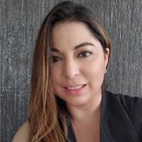 Elisa Bran's Instagram, Twitter & Facebook