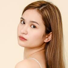 Rosie Ash's Instagram, Twitter & Facebook