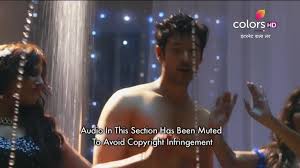 Fleeing In His Boxers - ThisVid.com