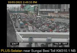 Travelling between sungai besi toll plaza and ipoh is possible by flight, bus, train and taxi. Terperangkap 3 Jam Di Tol Sg Besi Ada Yang Habis Minyak Panas Enjin
