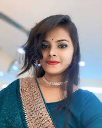 Ghamand nehi he bas jo dill karta he wohi saree pehenti hu 😜🌸🌚 #trend  #sareelook #reception #banditasathualifestyle