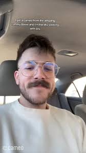 @SMOSH @Tomey Bones I literally was sobbing when my husband showed me this  cameo from the amazing Tommy Bowe from Smosh!!! I love you so much Tommy  you have no idea how much you mean to my husband and ...