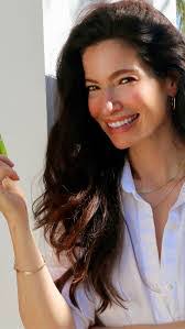 Cheryl Boyle's Instagram, Twitter & Facebook